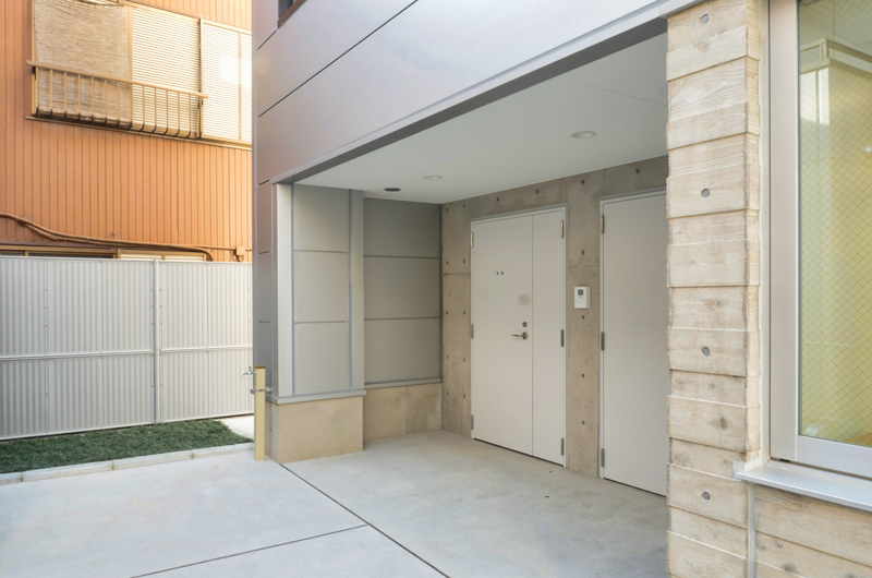 片岡直樹の建もの探訪｜三浦工務店本社ビルコンクリートの切り替わり