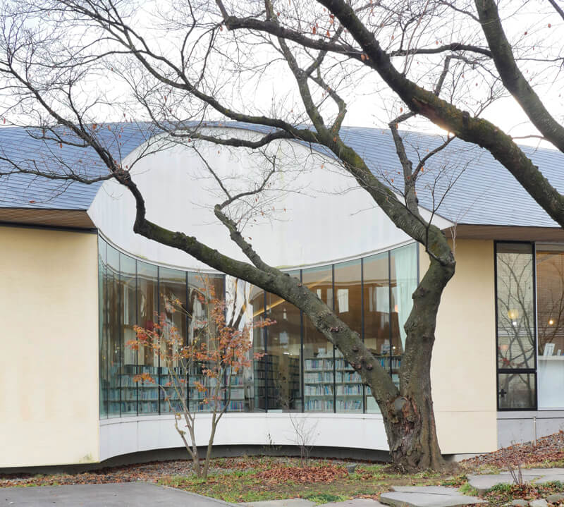 小布施町立図書館　まちとしょテラソ｜住宅/ビル/マンション設計者の建もの探訪