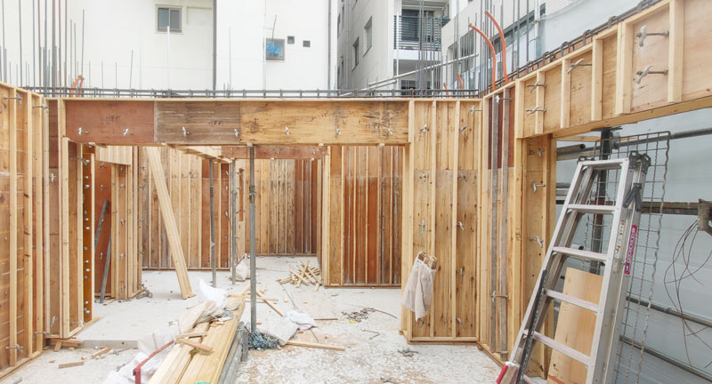 デザイナーズ賃貸マンション鉄筋コンクリート造4階建て建築会社新築事例2階型枠施工中