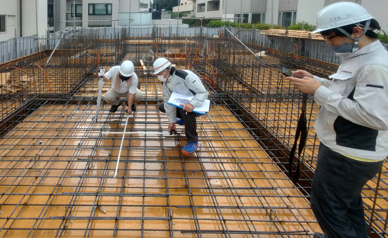 鉄筋コンクリート造賃貸マンション建設事例　3階床スラブ配筋検査