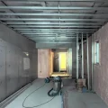 【建築家による高級賃貸】新宿区市ヶ谷デザイナーズマンション設計監理｜着工208日目　雨漏りリスクを回避する、換気ダクト設計の専門性