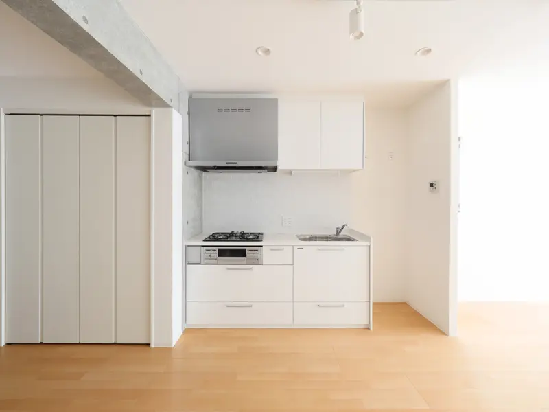 B号室キッチン２｜新築コンクリート打放しデザイナーズマンション　新宿区市ヶ谷　タイプBのご紹介建設事例です。
