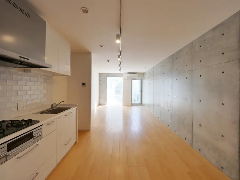 B号室キッチン１｜新築コンクリート打放しデザイナーズマンション　新宿区市ヶ谷　タイプBのご紹介建設事例です。