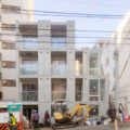 【建築家による高級賃貸】新宿区市ヶ谷デザイナーズマンション設計監理｜着工277日目　入居者募集開始｜都市に映えるコンクリートの邸宅「コントゥール市ヶ谷歌坂」