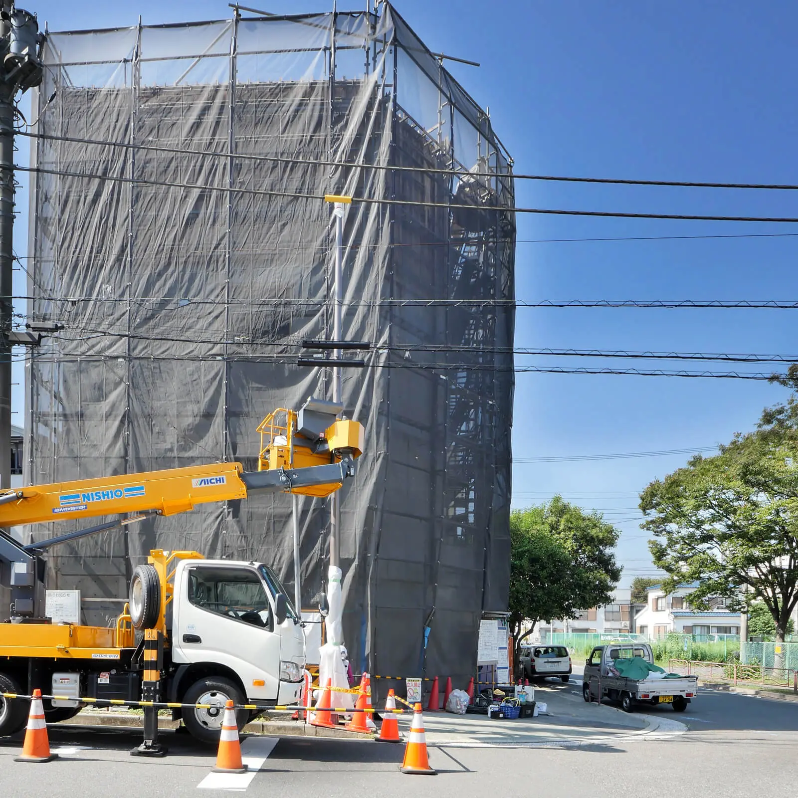 潮見一丁目 RC造4階建てオフィスビル建設現場｜4階型枠完了によりボリュームが現れた南側外観